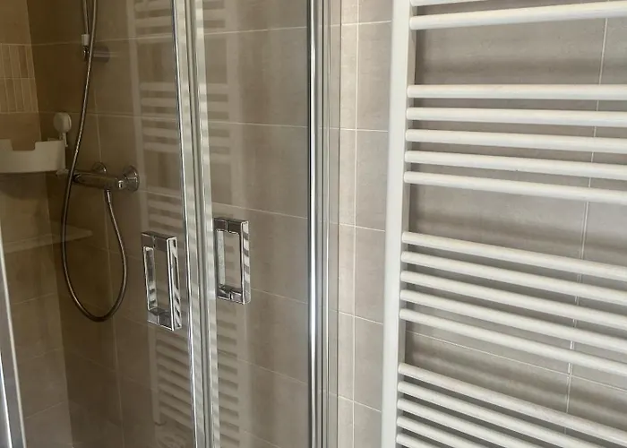 Rouge Gorge مونترو