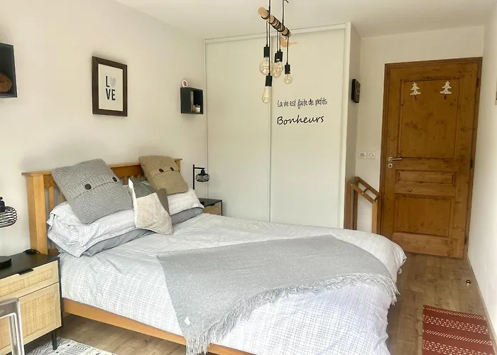 Rouge Gorge Apartment *